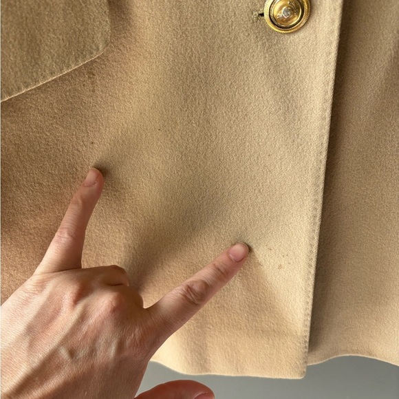 Viyella size L Wool/Cashmere Women's Tan Blazer/jacket, gold hardware Button - Picture 5 of 9